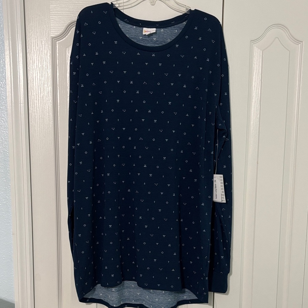 NWT Navy Long Sleeve T-Shirt with Camping Print